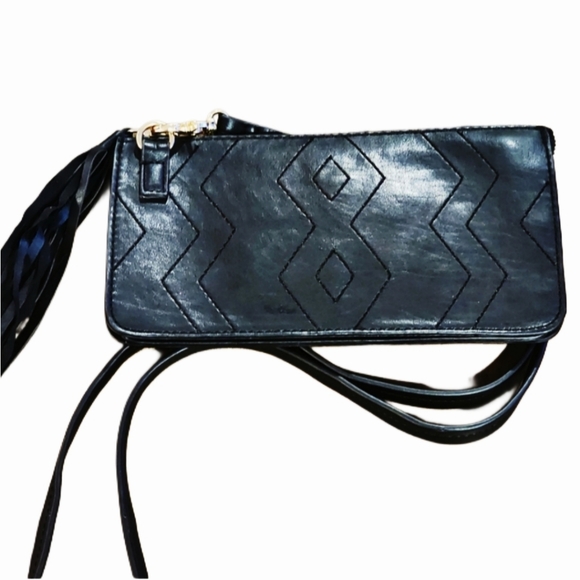 Chevron Embossed Black Rectangular Crossbody Bag / Wallet with Removable Strap - Picture 5 of 5